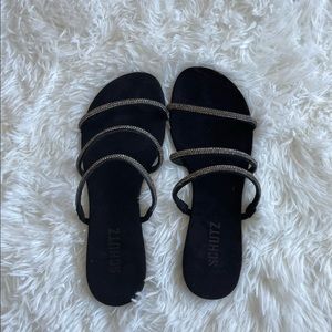 Schultz Flats size 6.5